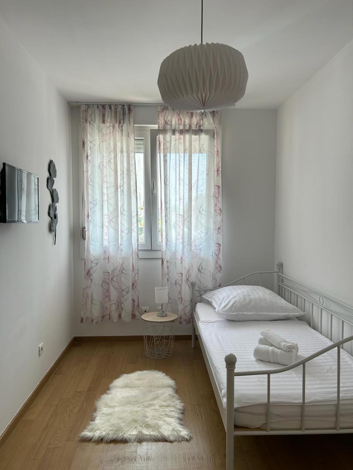 Apartment Dalmatinos Split Znjan Bagian luar foto