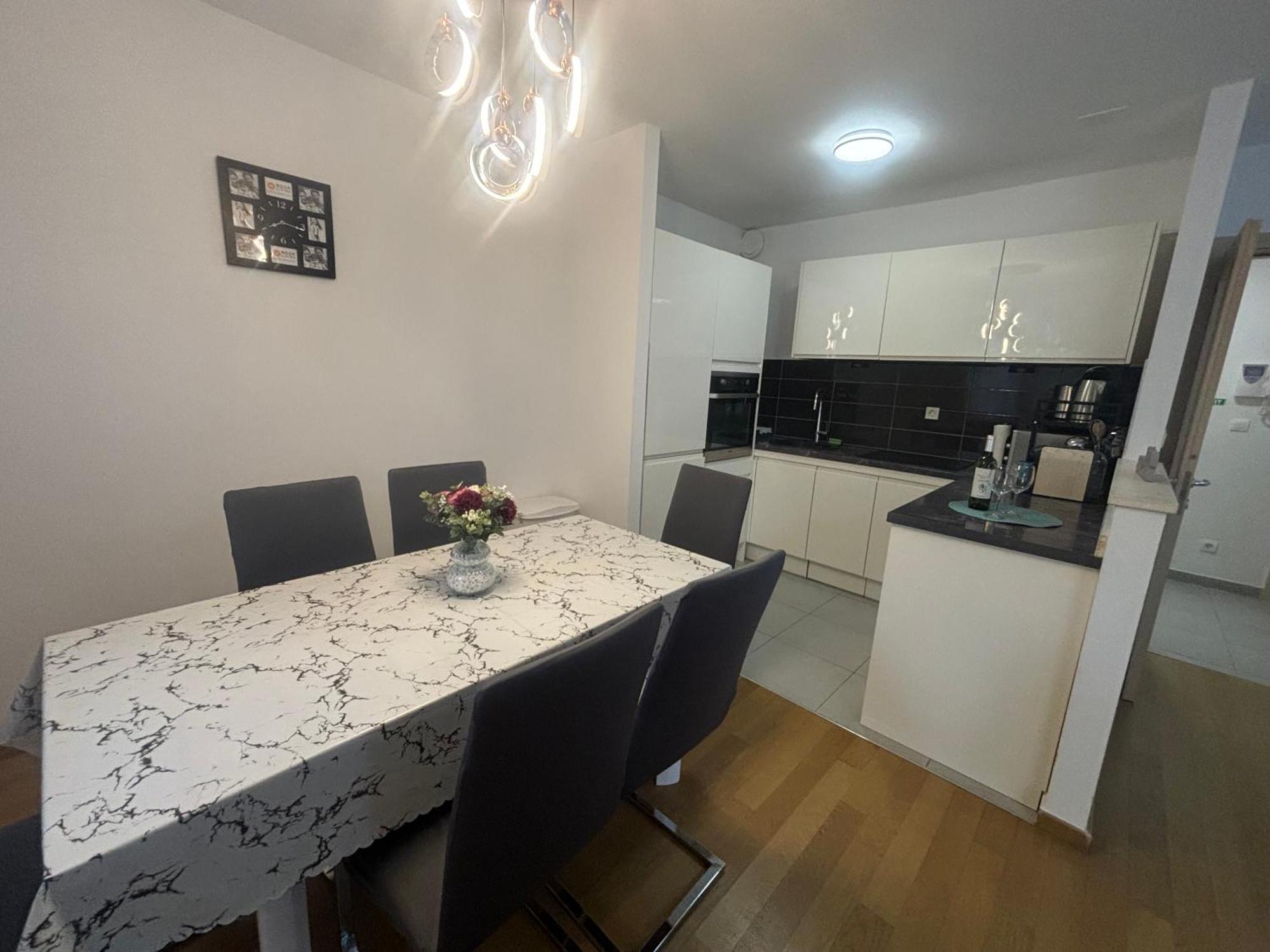 Apartment Dalmatinos Split Znjan Bagian luar foto