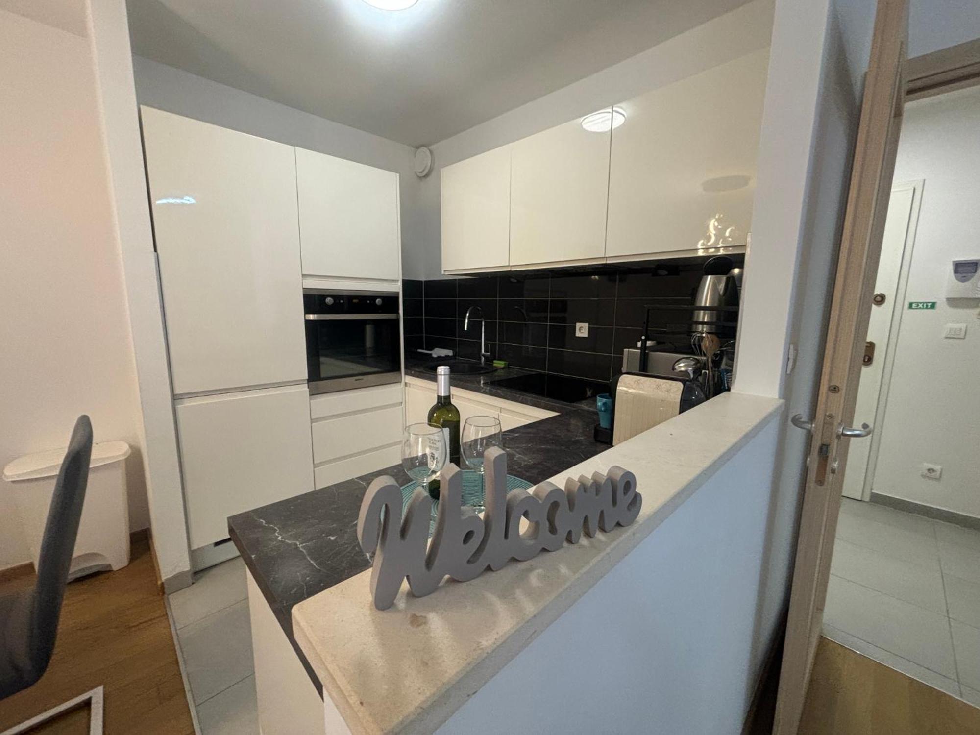 Apartment Dalmatinos Split Znjan Bagian luar foto