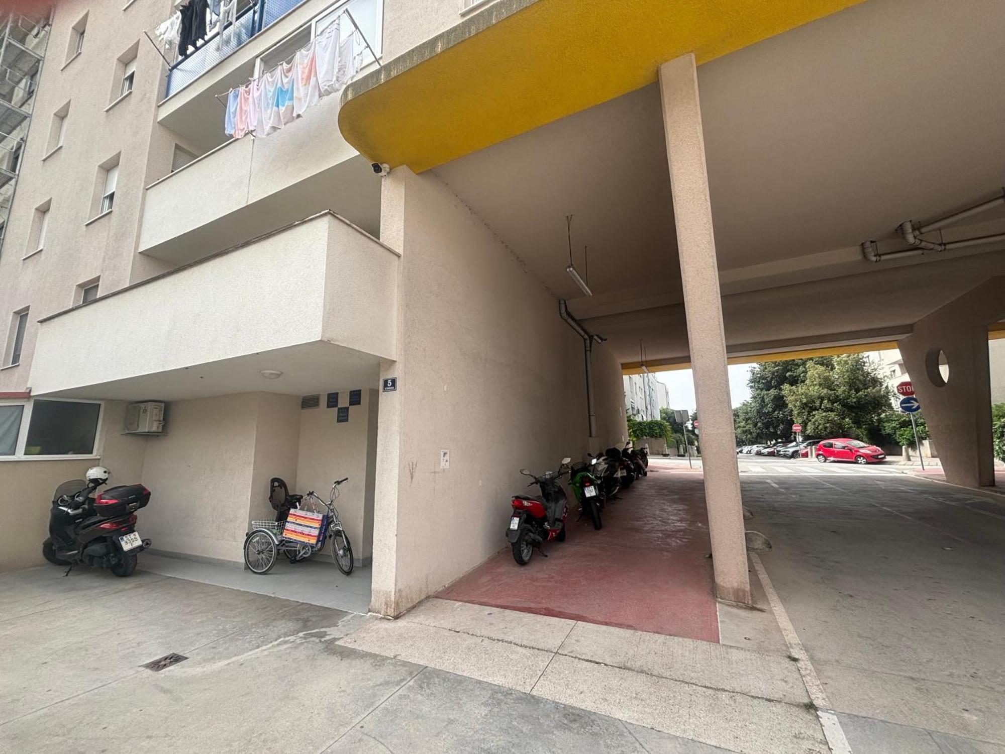 Apartment Dalmatinos Split Znjan Bagian luar foto