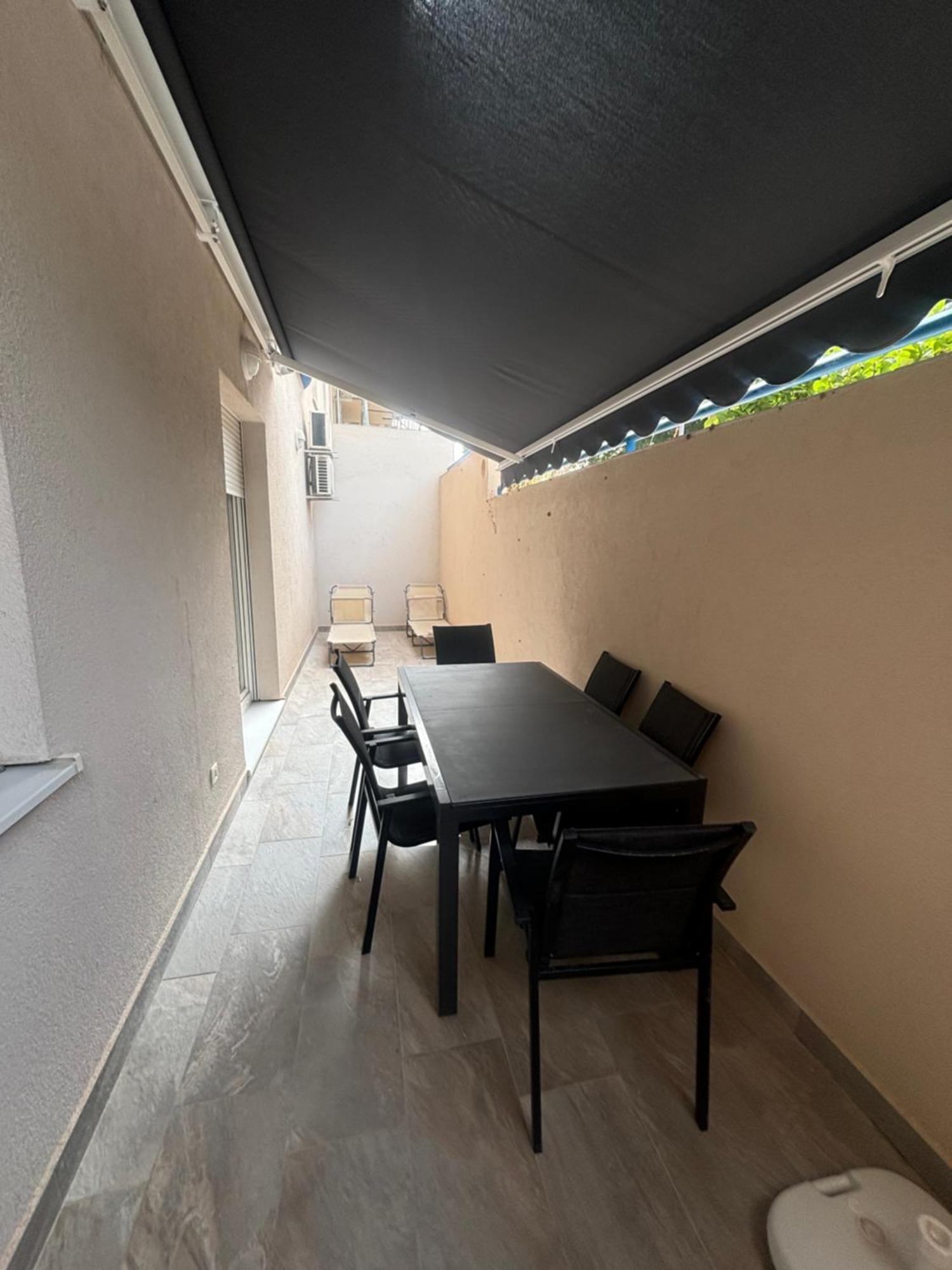 Apartment Dalmatinos Split Znjan Bagian luar foto