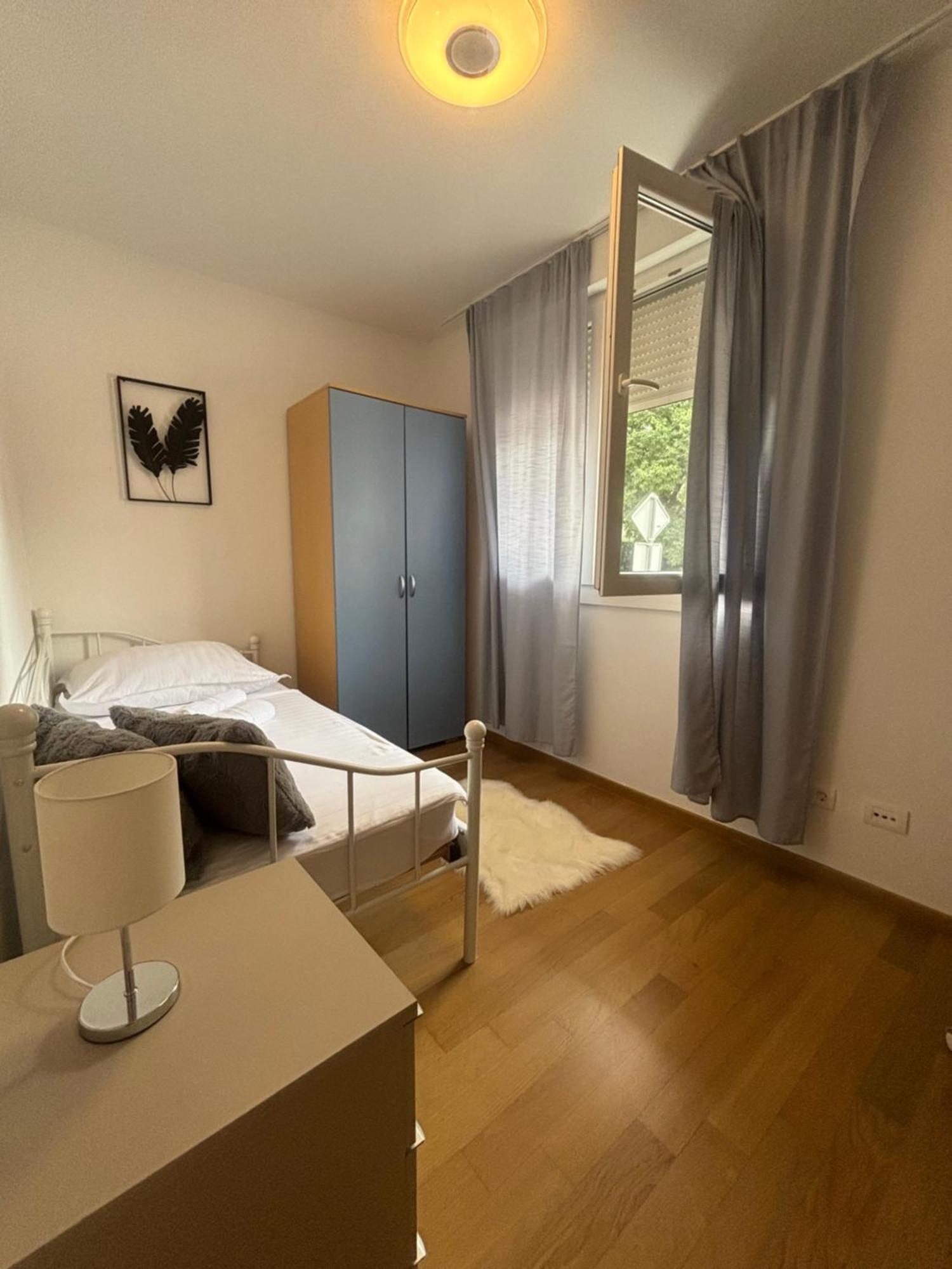 Apartment Dalmatinos Split Znjan Bagian luar foto