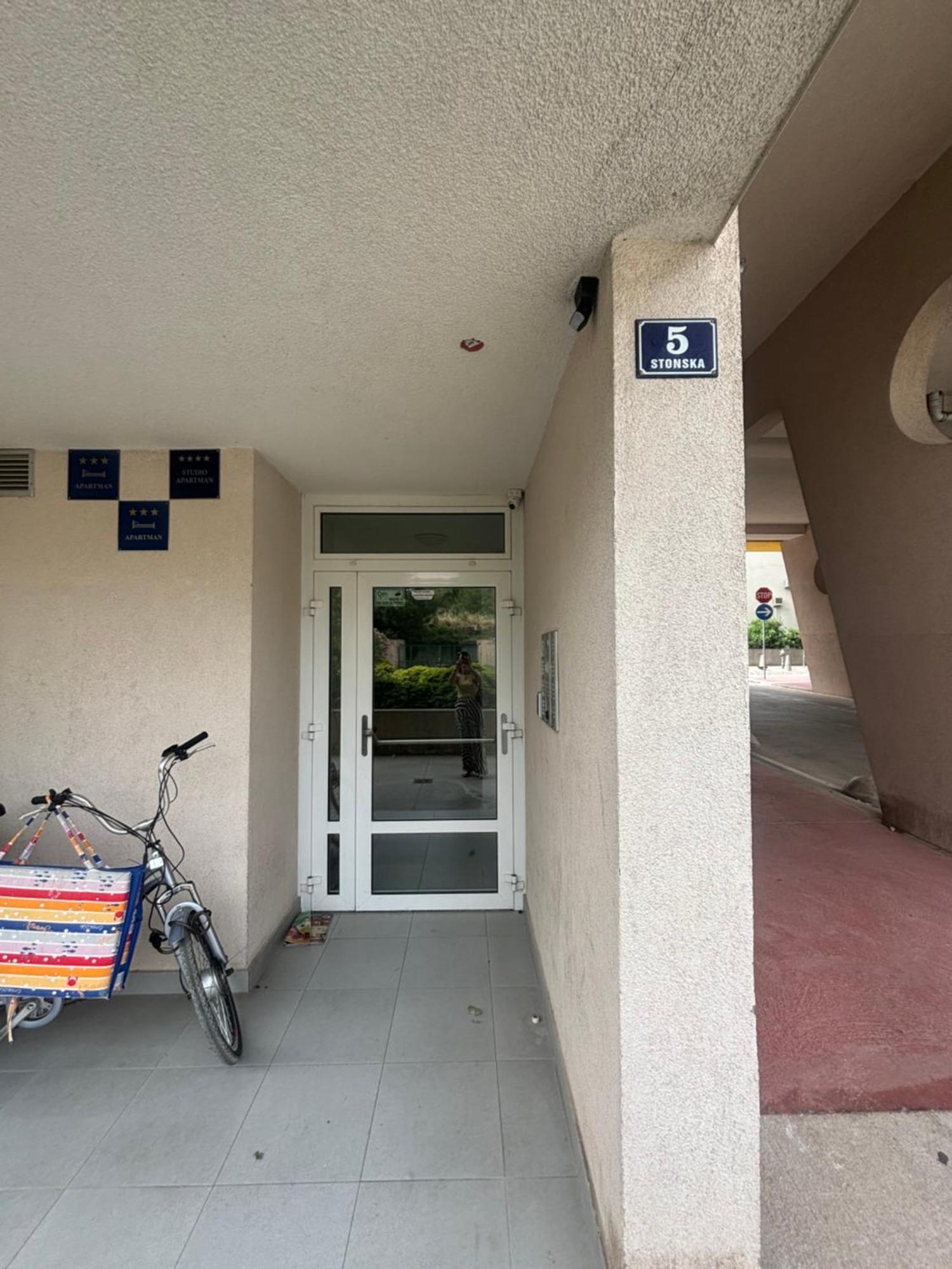 Apartment Dalmatinos Split Znjan Bagian luar foto